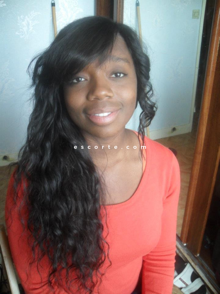 xnxntrans escort La Roche-sur-Yon Emy